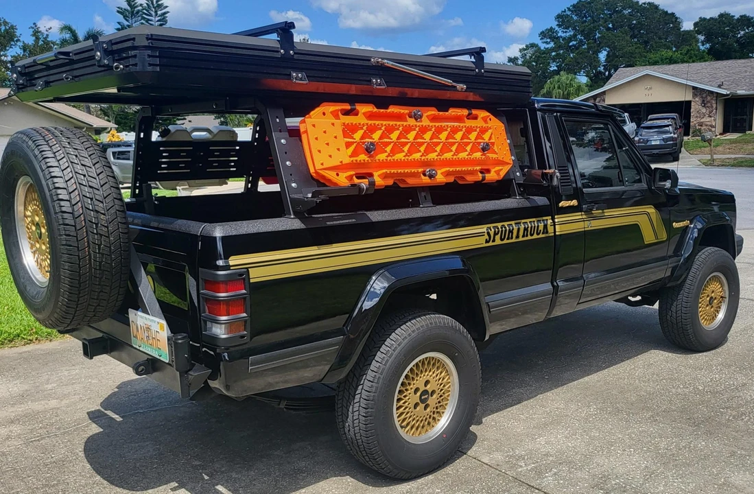 1989 Jeep Comanche - Image 8 of 31