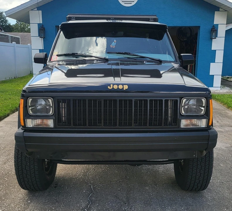 1989 Jeep Comanche - Image 10 of 31