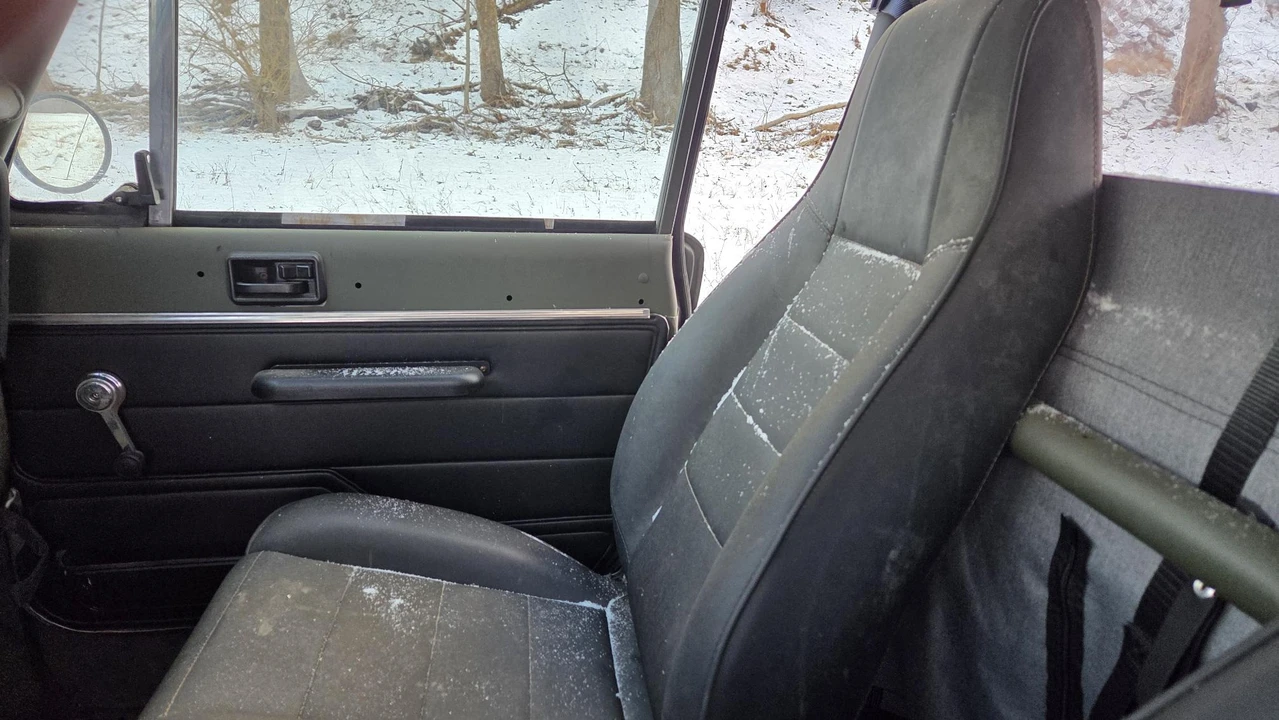 1989 Jeep YJ Wrangler - Image 19 of 31