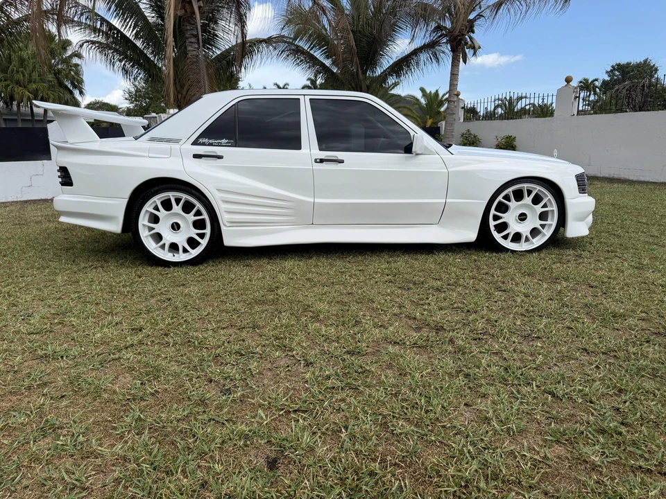 1989 Mercedes-Benz 190E - Image 13 of 31