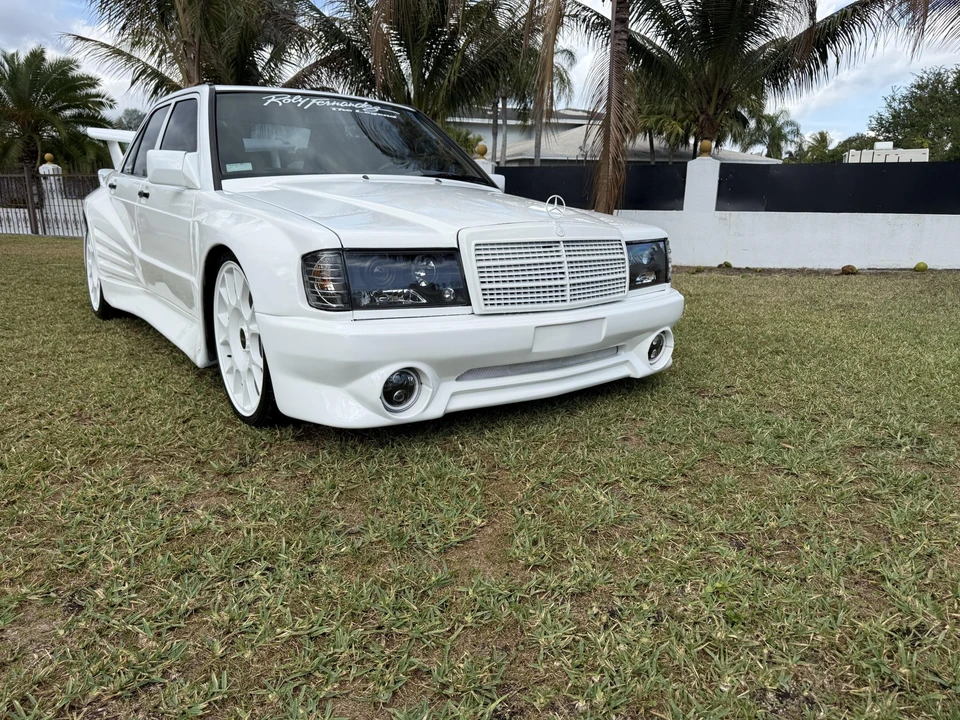 1989 Mercedes-Benz 190E - Image 16 of 31