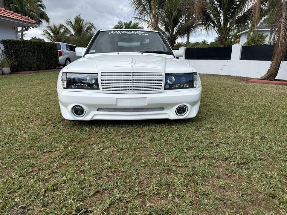 1989 Mercedes-Benz 190E - Image 19 of 31