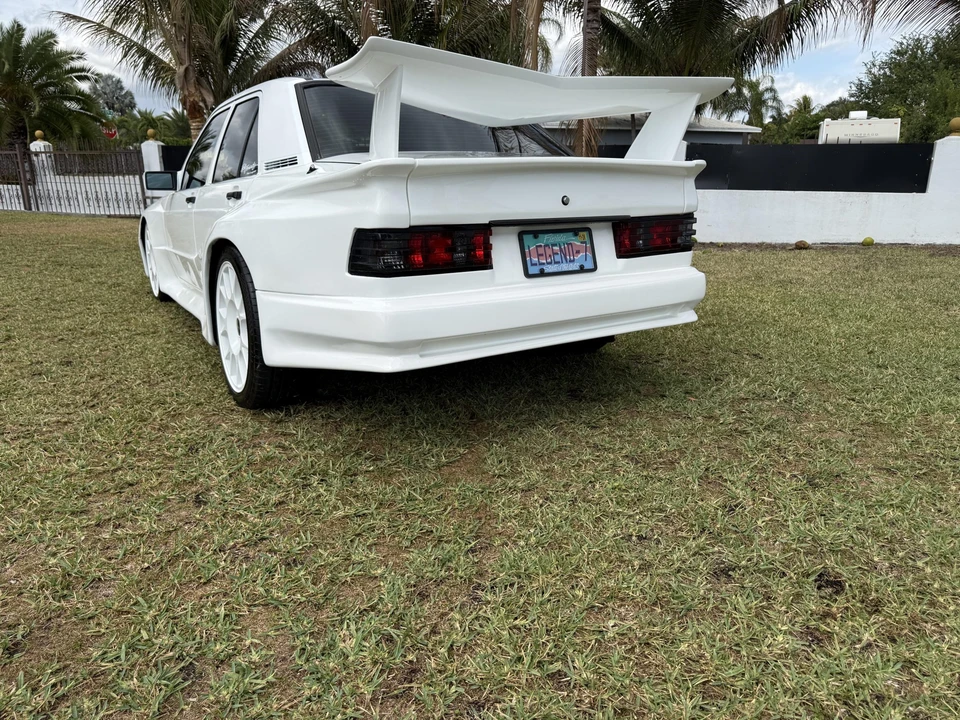 1989 Mercedes-Benz 190E - Image 10 of 31