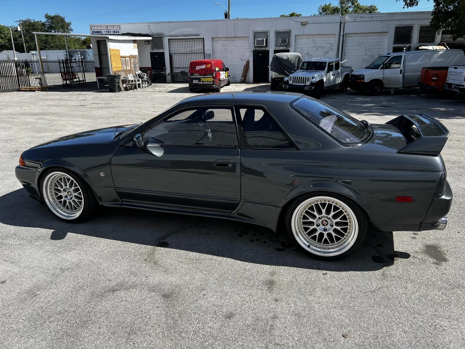1989 Nissan R32 Skyline GT-R 8th Gen - Image 27 of 31