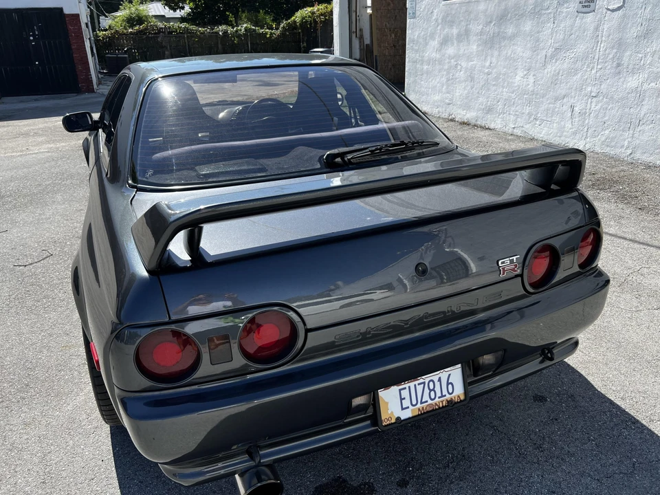 1989 Nissan R32 Skyline GT-R 8th Gen - Image 16 of 31