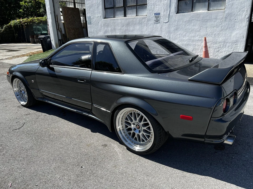 1989 Nissan R32 Skyline GT-R 8th Gen - Image 13 of 31