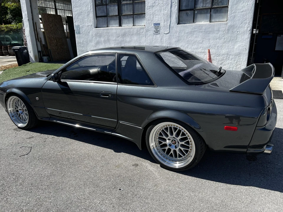 1989 Nissan R32 Skyline GT-R 8th Gen - Image 12 of 31