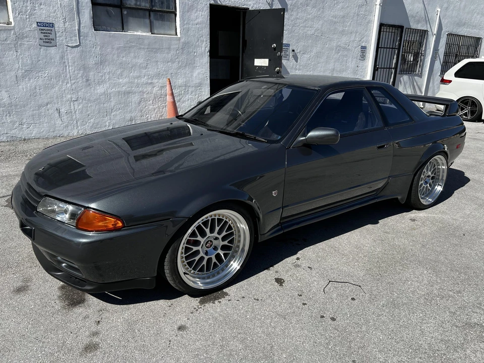 1989 Nissan R32 Skyline GT-R 8th Gen - Image 9 of 31