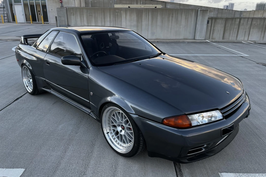 1989 Nissan R32 Skyline GT-R 8th Gen - Image 1 of 31