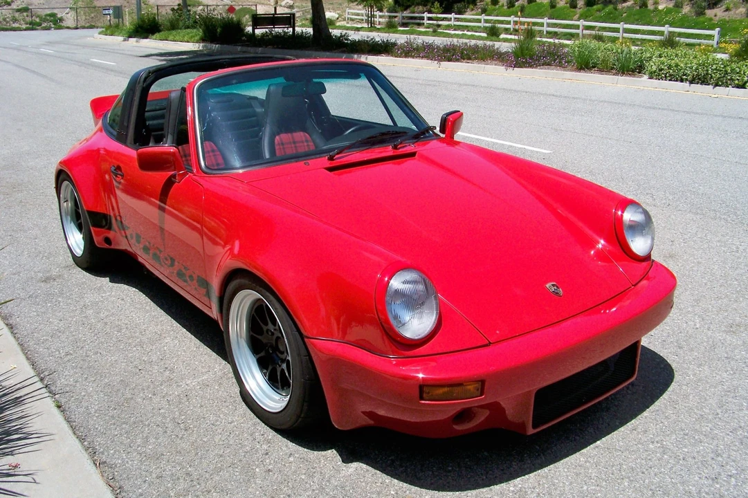 1989 Porsche 911 Carrera 3.2 - Image 2 of 31