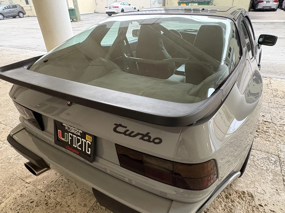 1989 Porsche 944 Turbo - Image 14 of 31