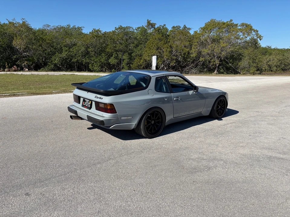1989 Porsche 944 Turbo - Image 8 of 31