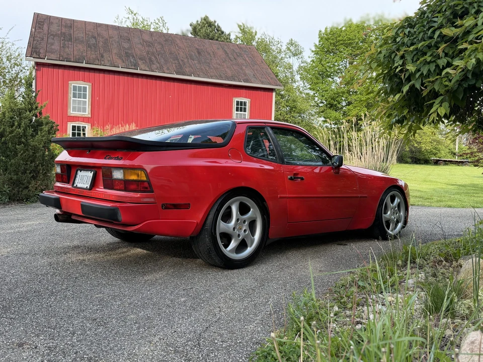 1989 Porsche 944 Turbo - Image 16 of 31