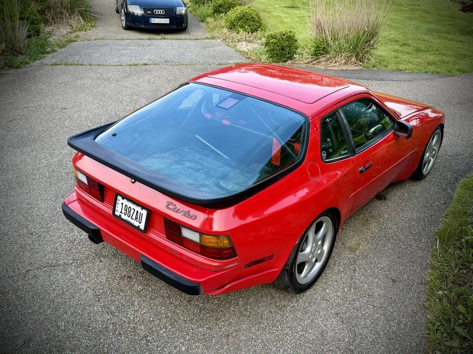 1989 Porsche 944 Turbo - Image 14 of 31