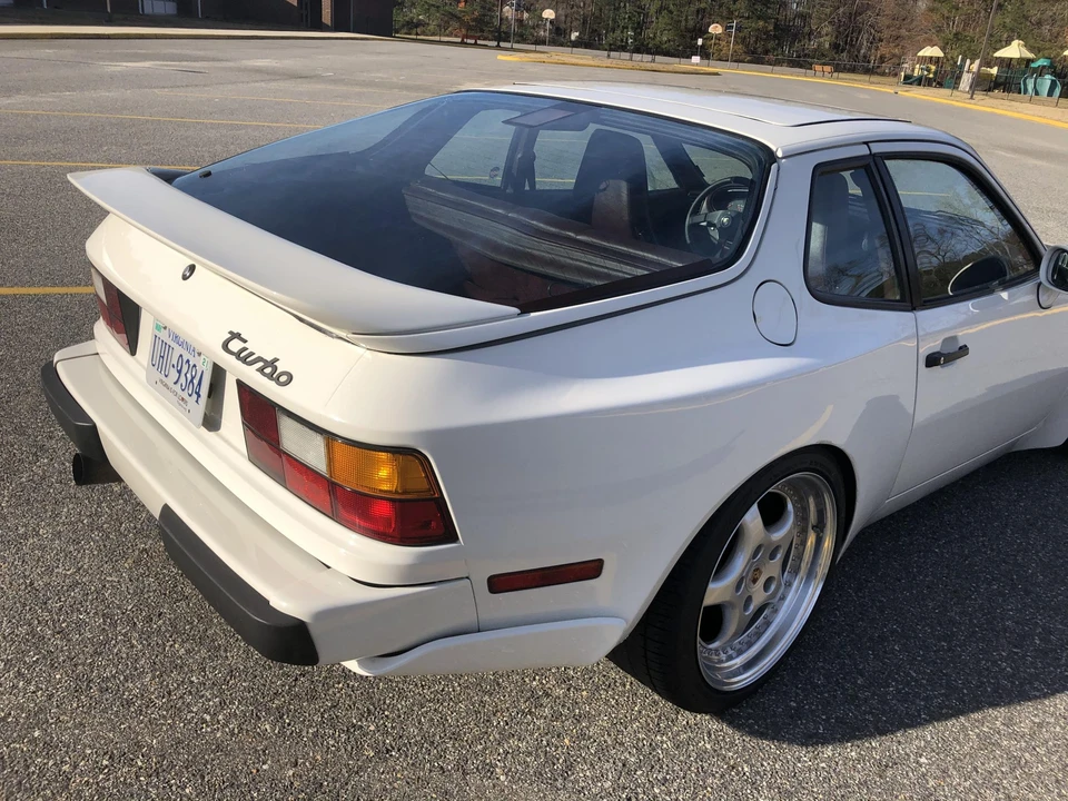 1989 Porsche 944 Turbo - Image 28 of 31
