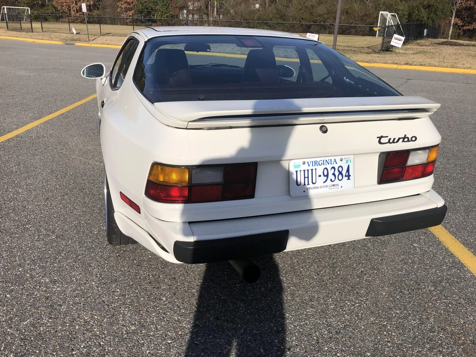 1989 Porsche 944 Turbo - Image 8 of 31