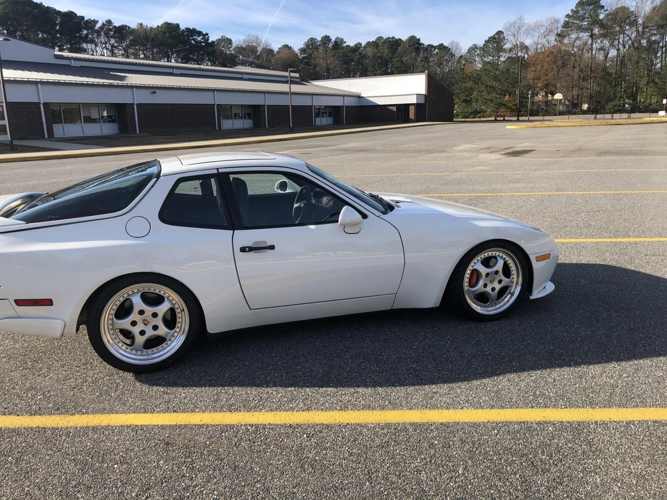 1989 Porsche 944 Turbo - Image 21 of 31