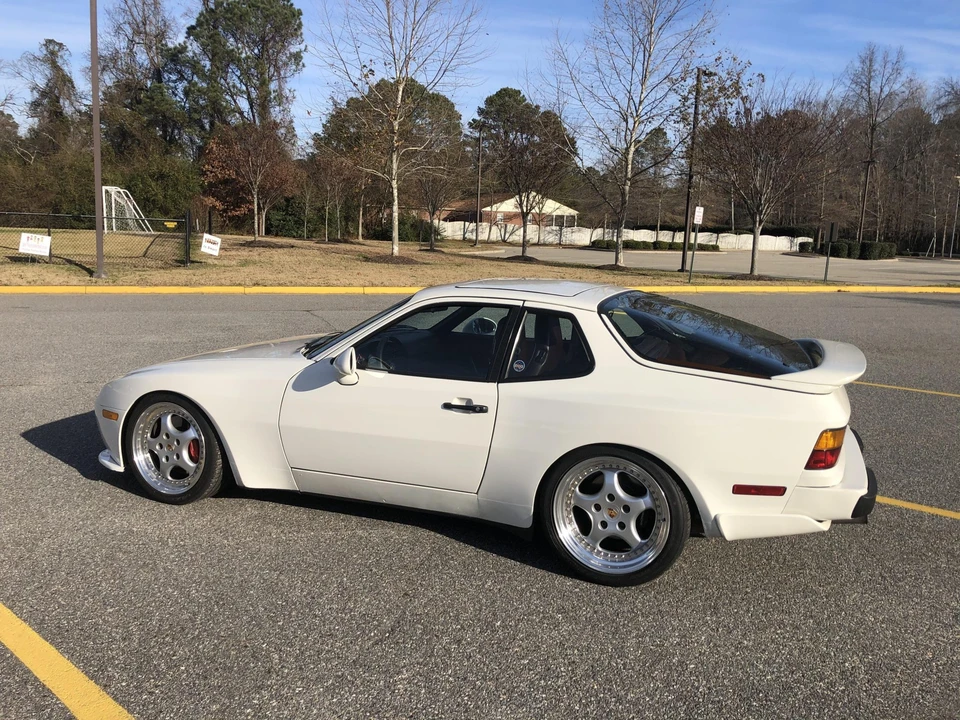 1989 Porsche 944 Turbo - Image 2 of 31