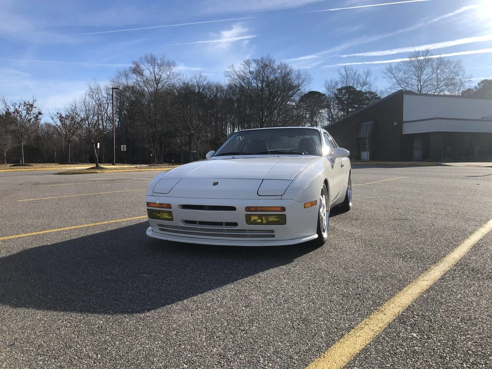 1989 Porsche 944 Turbo - Image 16 of 31