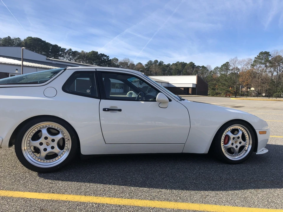 1989 Porsche 944 Turbo - Image 22 of 31