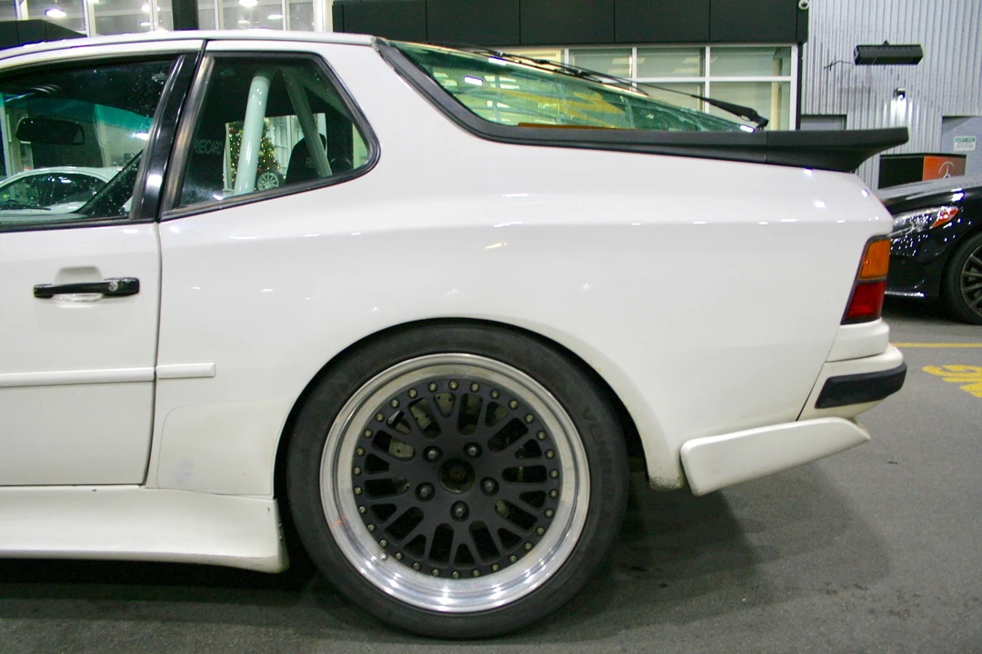 1989 Porsche 944 Turbo - Image 23 of 31