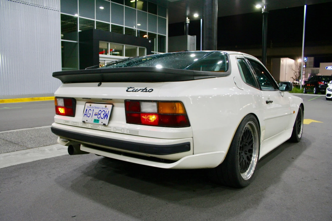 1989 Porsche 944 Turbo - Image 15 of 31