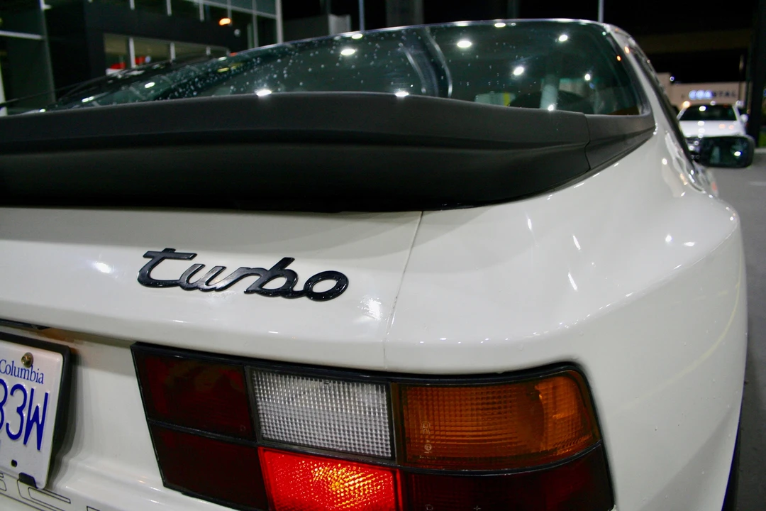 1989 Porsche 944 Turbo - Image 16 of 31