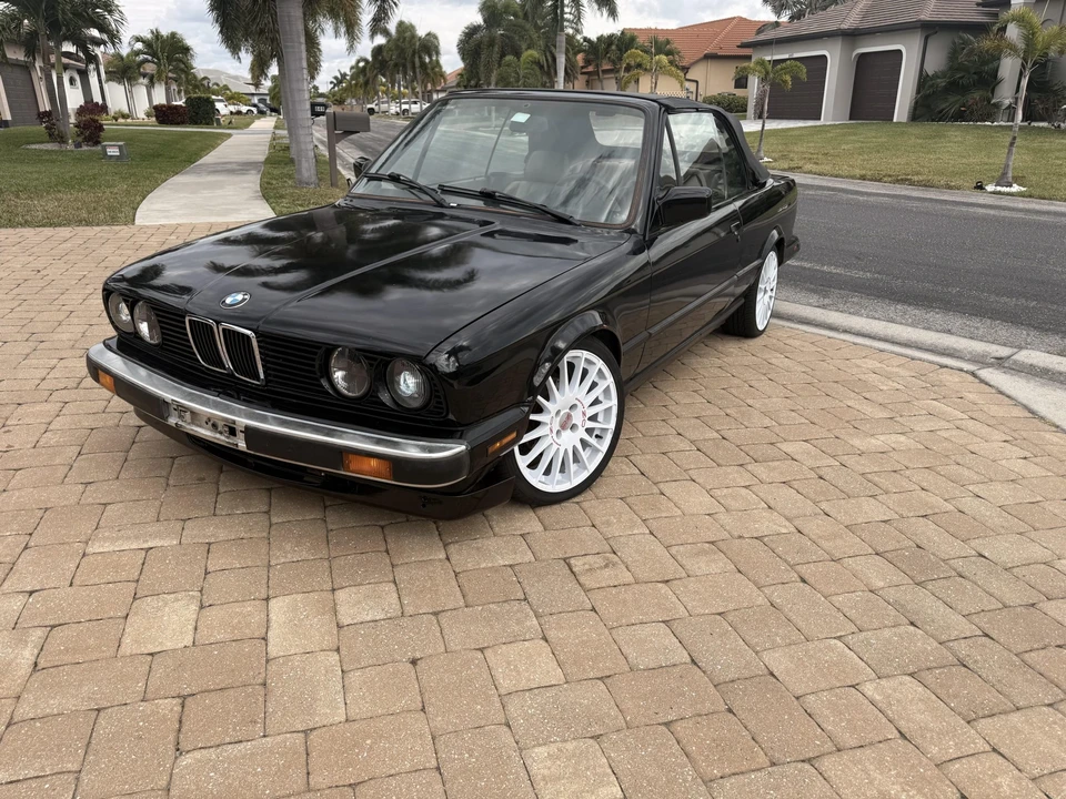 1990 BMW E30 3 Series - Image 2 of 31