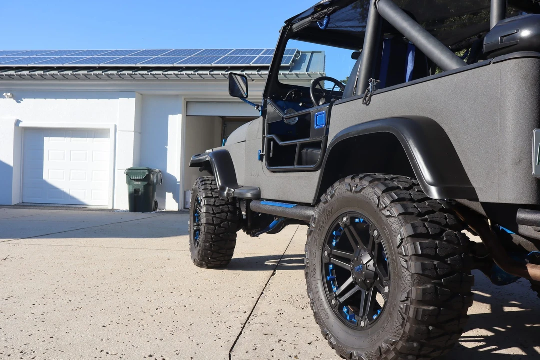 1990 Jeep YJ Wrangler - Image 16 of 31