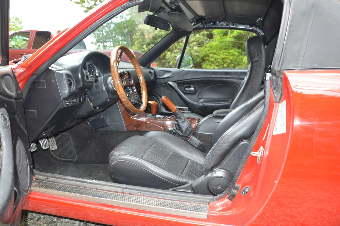 1990 Mazda NA MX-5 Miata - Image 28 of 31