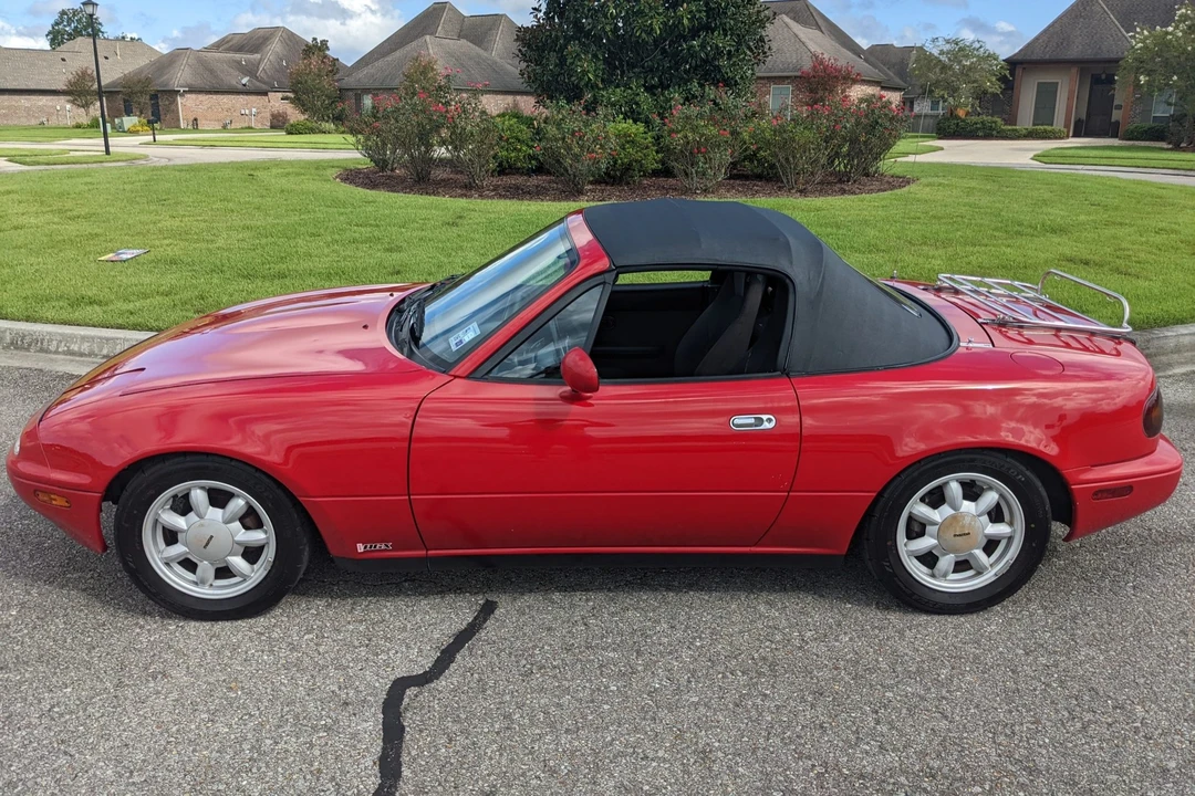 1990 Mazda NA MX-5 Miata - Image 9 of 31