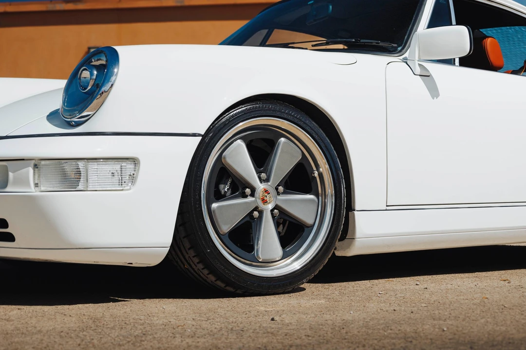 1990 Porsche 964 Carrera 4 - Image 22 of 31