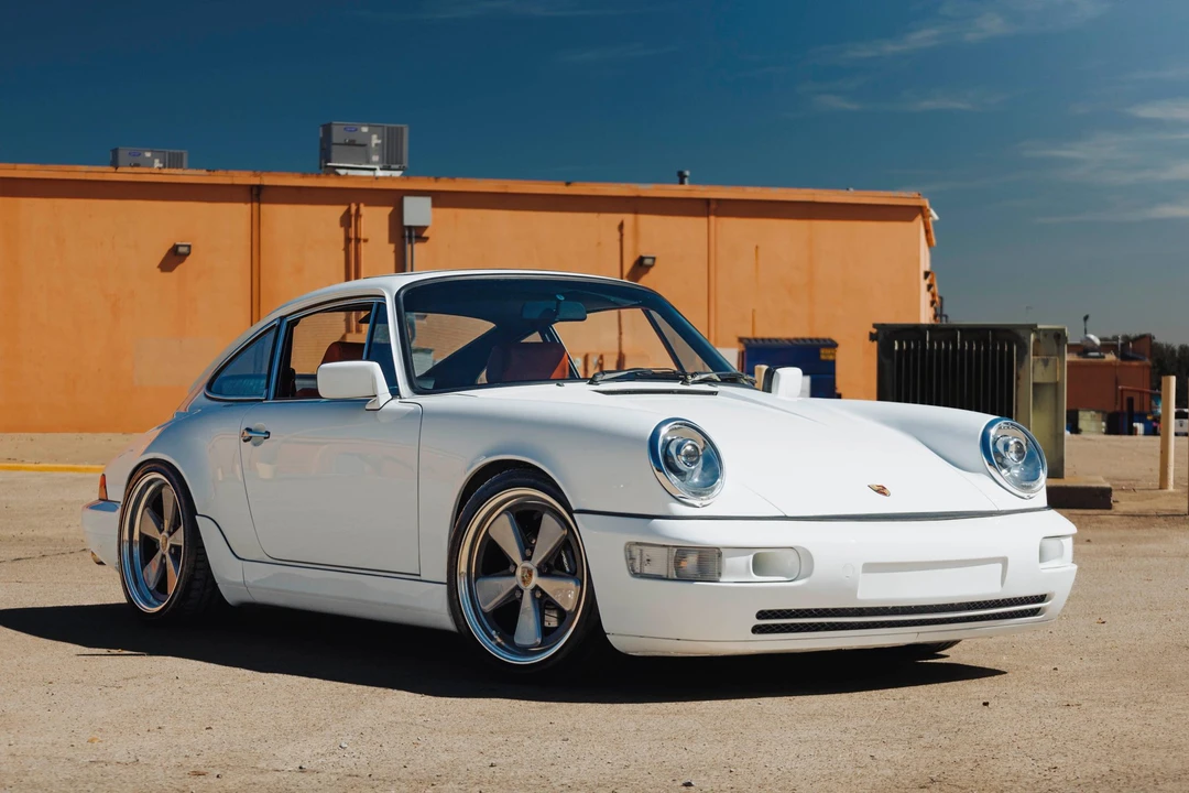1990 Porsche 964 Carrera 4 - Image 14 of 31