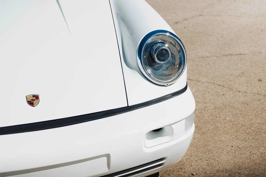 1990 Porsche 964 Carrera 4 - Image 25 of 31