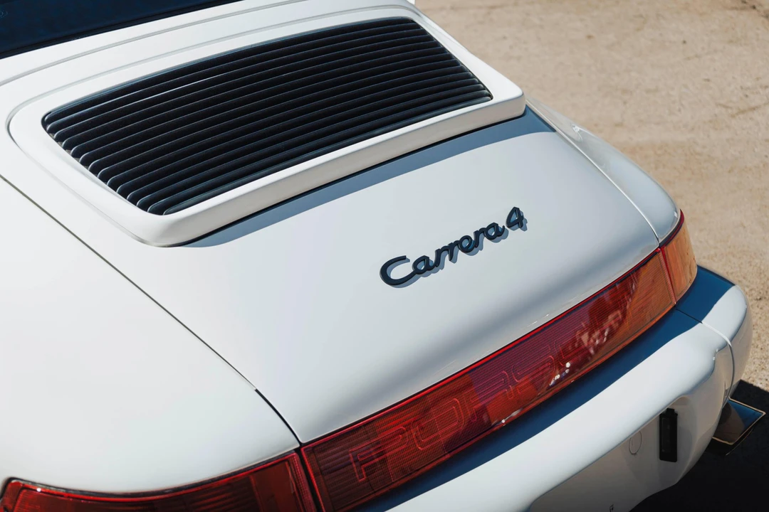 1990 Porsche 964 Carrera 4 - Image 26 of 31