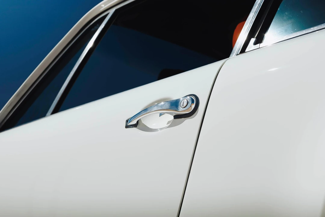 1990 Porsche 964 Carrera 4 - Image 29 of 31