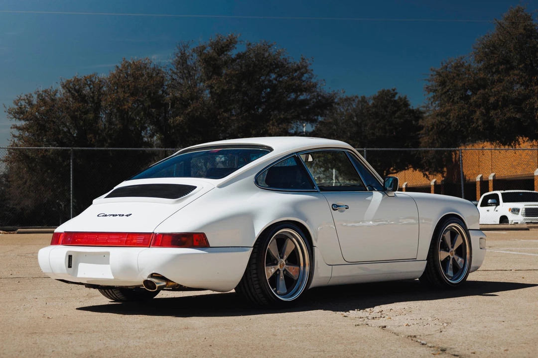 1990 Porsche 964 Carrera 4 - Image 10 of 31