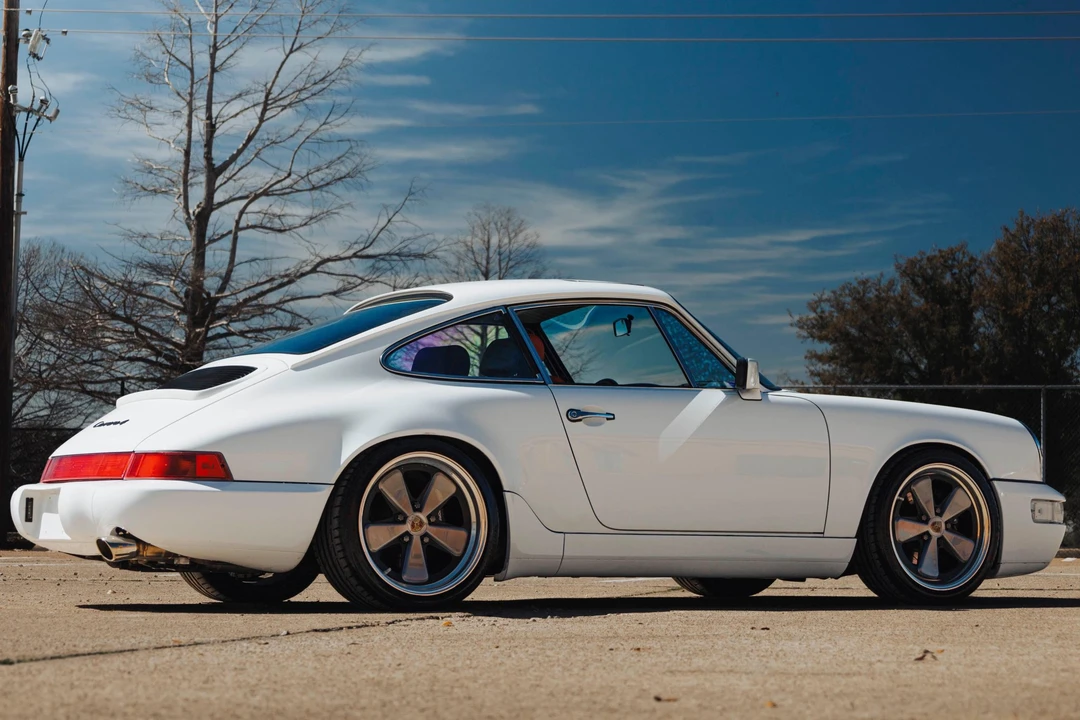 1990 Porsche 964 Carrera 4 - Image 12 of 31