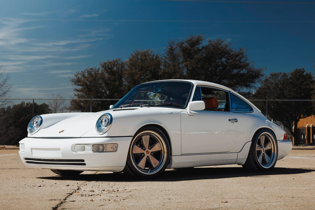 1990 Porsche 964 Carrera 4 - Image 4 of 31