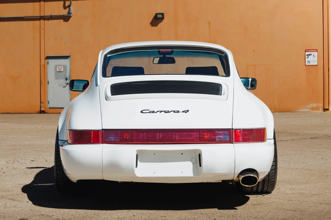 1990 Porsche 964 Carrera 4 - Image 9 of 31