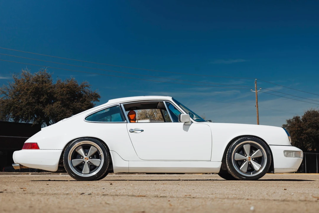 1990 Porsche 964 Carrera 4 - Image 13 of 31