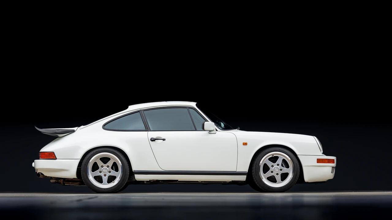 1990 Porsche 964 Carrera 4 - Image 12 of 31