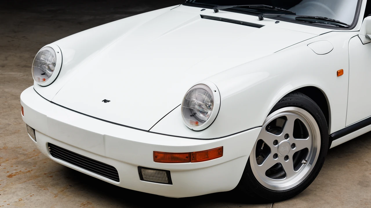 1990 Porsche 964 Carrera 4 - Image 28 of 31