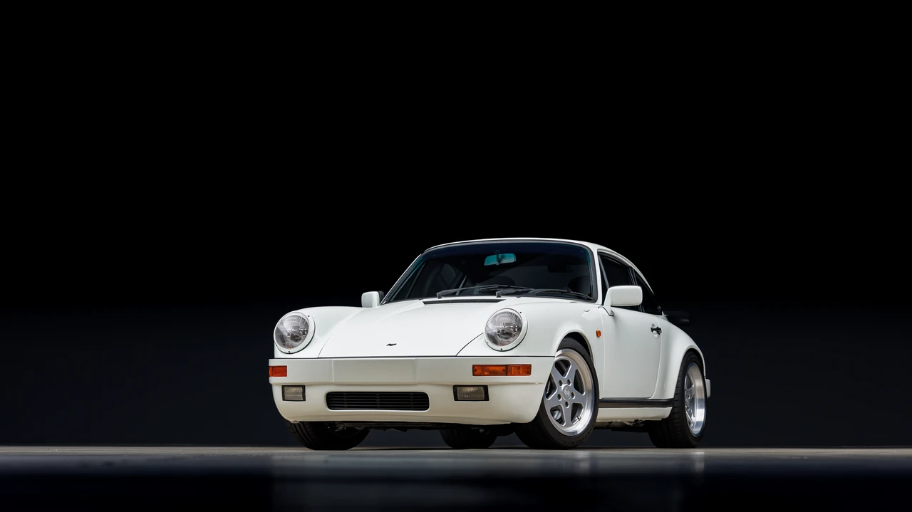 1990 Porsche 964 Carrera 4 - Image 4 of 31
