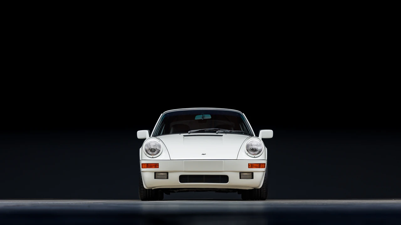 1990 Porsche 964 Carrera 4 - Image 6 of 31