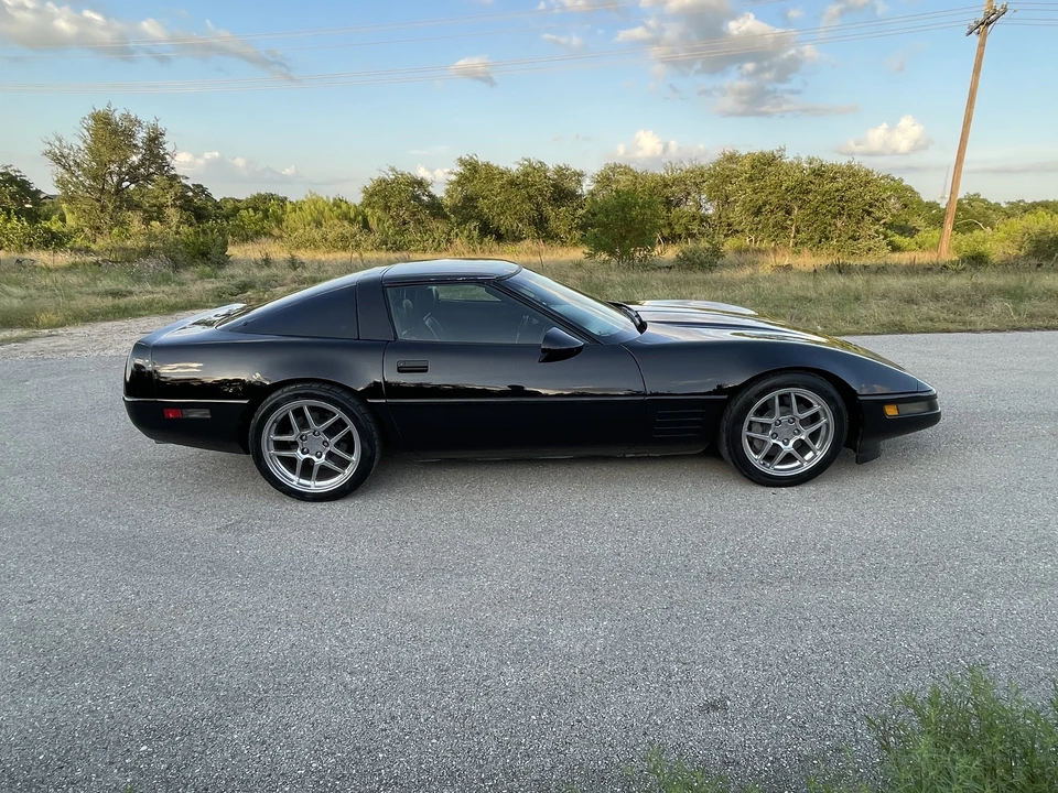 1991 Chevrolet Corvette C4 - Image 12 of 31