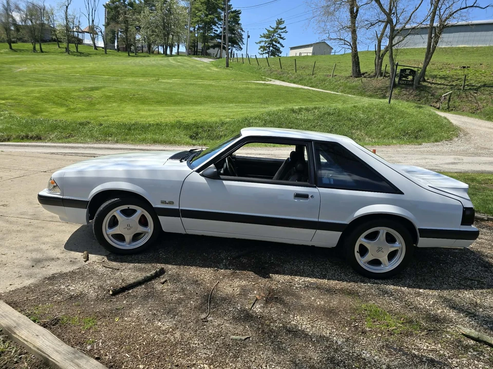 1991 Ford Mustang 3rd Gen - Image 22 of 31