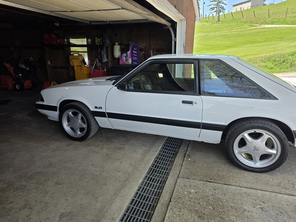 1991 Ford Mustang 3rd Gen - Image 27 of 31