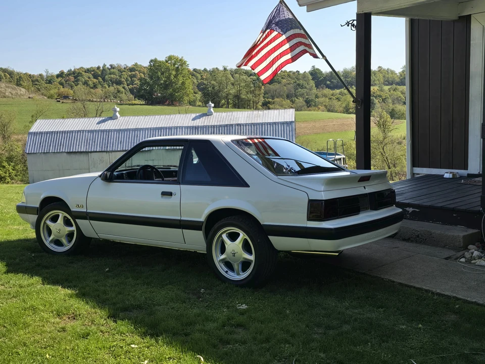 1991 Ford Mustang 3rd Gen - Image 19 of 31