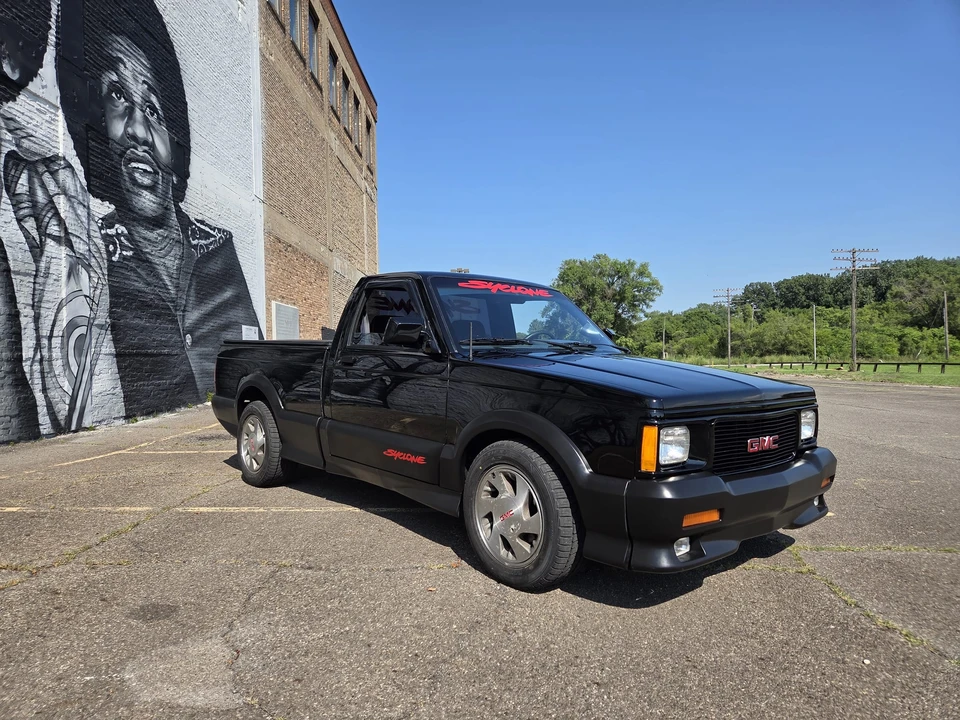 1991 GMC Syclone - Image 12 of 31